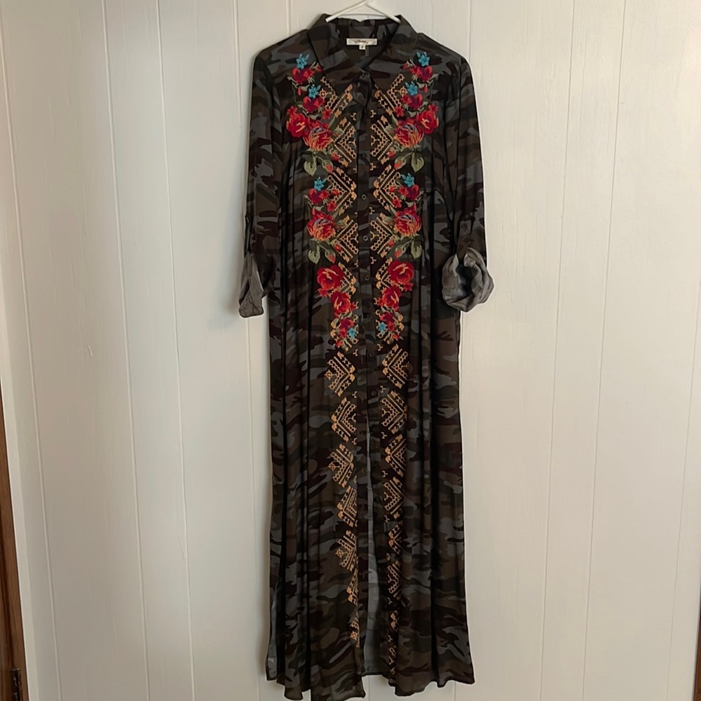 Andree by Unit- Large- camo duster with embroidery- button down